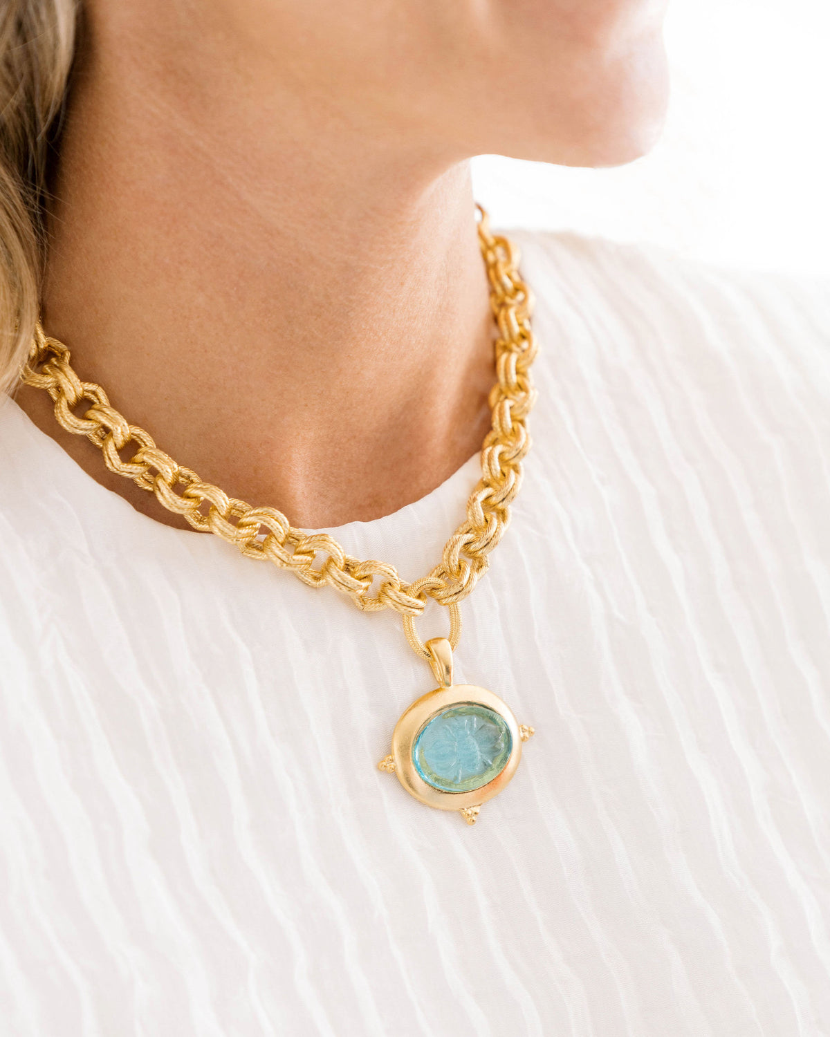 AQUA VENETIAN GLASS BEE INTAGLIO ON GOLD CHAIN NECKLACE