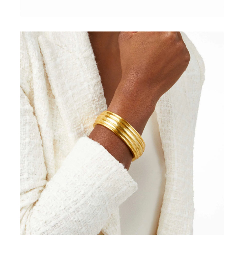 HAVANA STATEMENT HINGE BANGLE GOLD OS