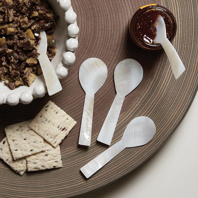 N6429 SHELL SPOONS