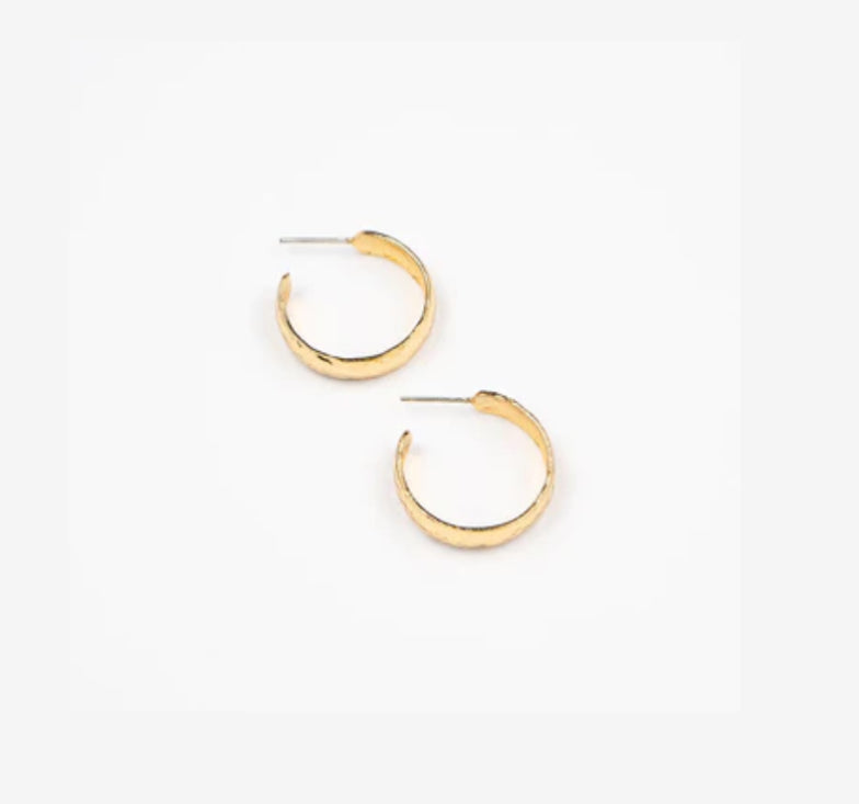 479 HAMMERED HOOPS MEDIUM