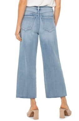 stride hr crop w wide cut hem 26in ins