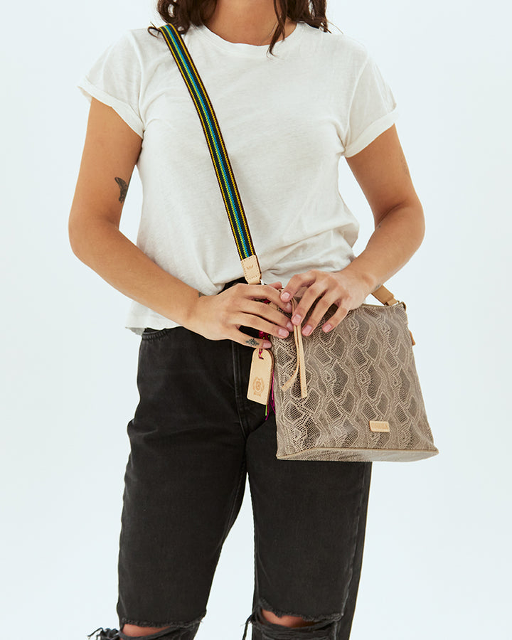 DOWNTOWN CROSSBODY