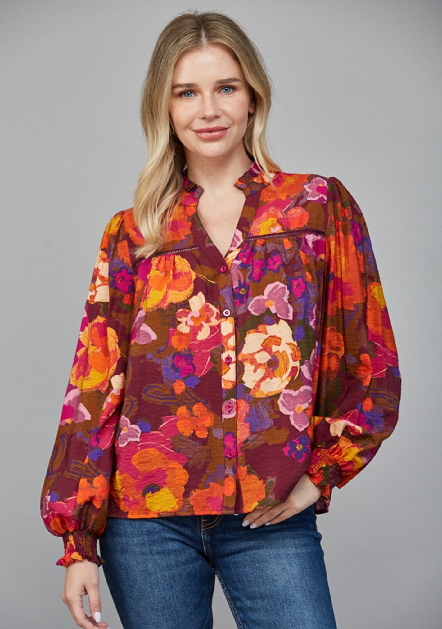 FT20448 BUTTON DOWN RUFFLE V NECK BLOUSE MULTICOLOR