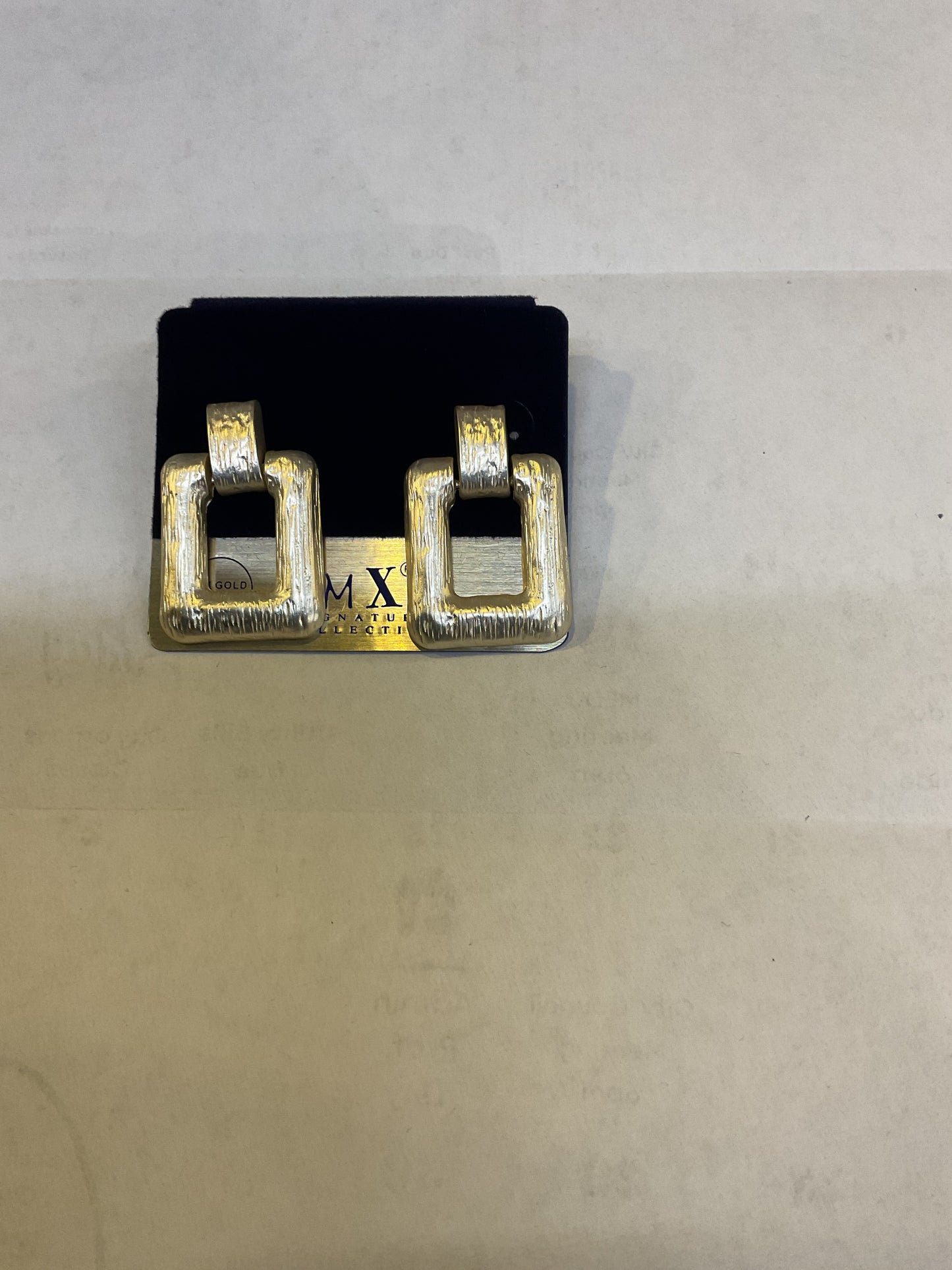 JE3750 GOLD EARRING
