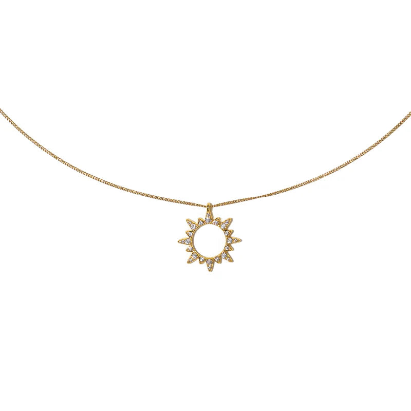 18K GOLD STAR SHAPED DIAMOND NECKLACE