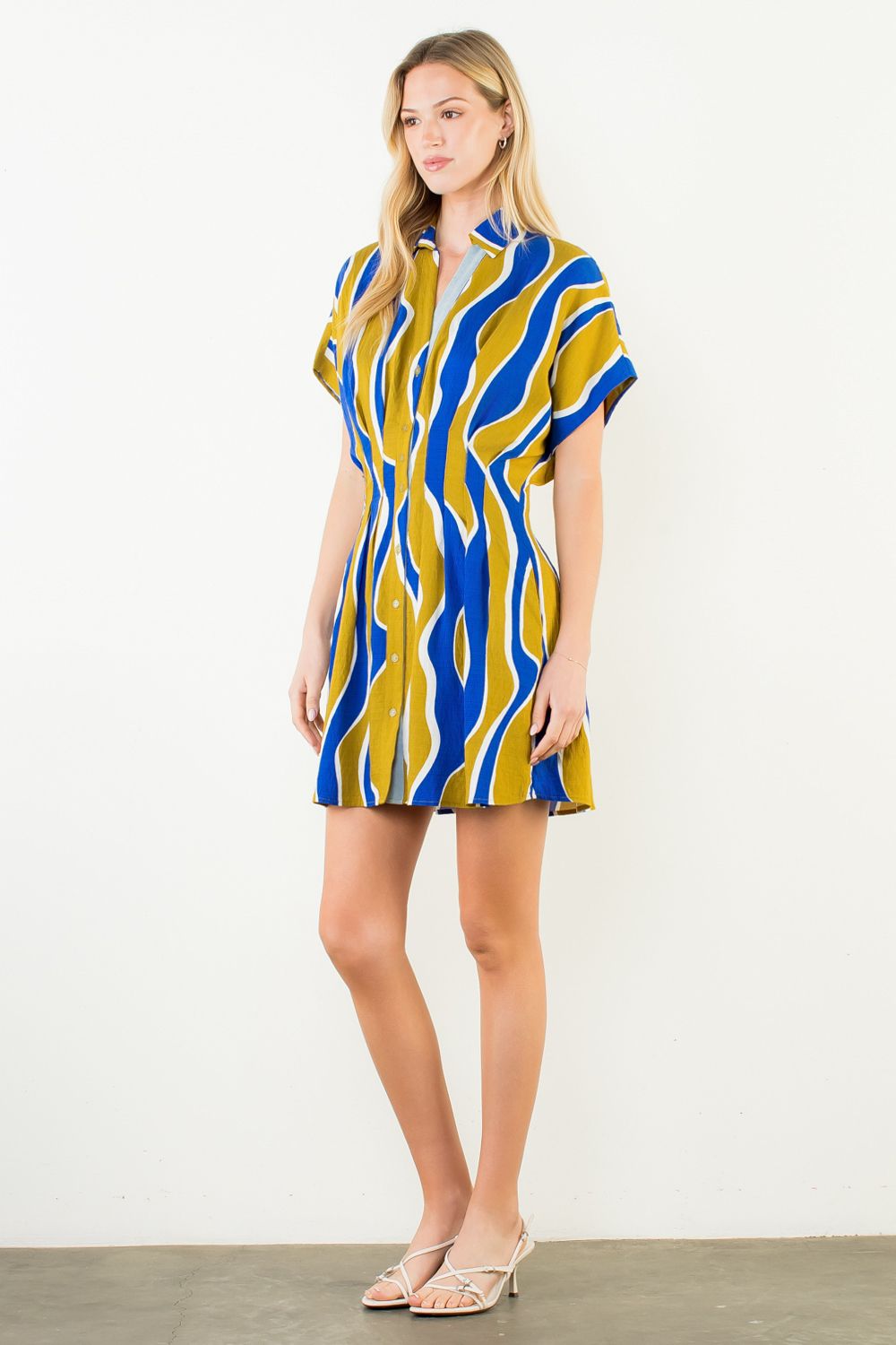 FTM3218 SHORT SLEEVE WAVY STRIPED DRESS