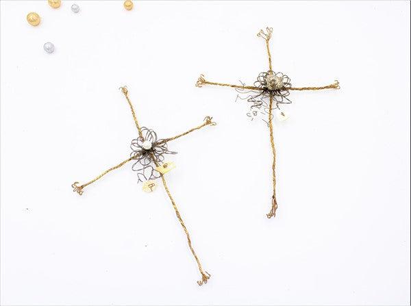 7x10" Twisted Wire Cross, 2 Assorted Item #: JM85200A
