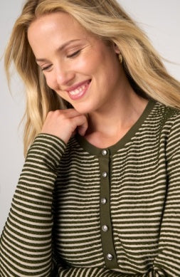 long slv knit henley top w sweater trim LM8M85KB40