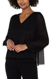LM8B16HD4  V-neck long sleeve pleated top