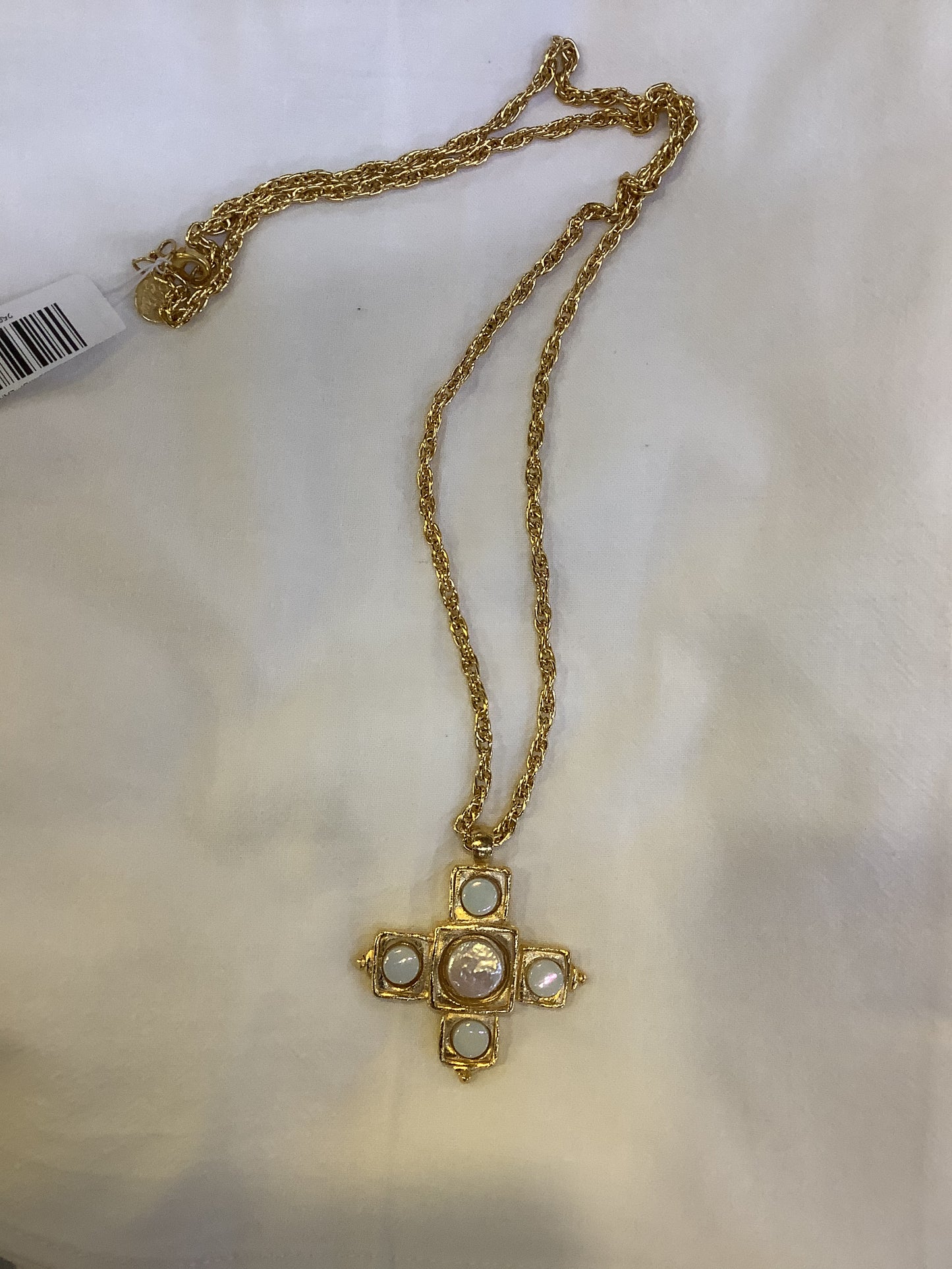 3234W GOLD CROSS MOP LARGE CHAIN NK