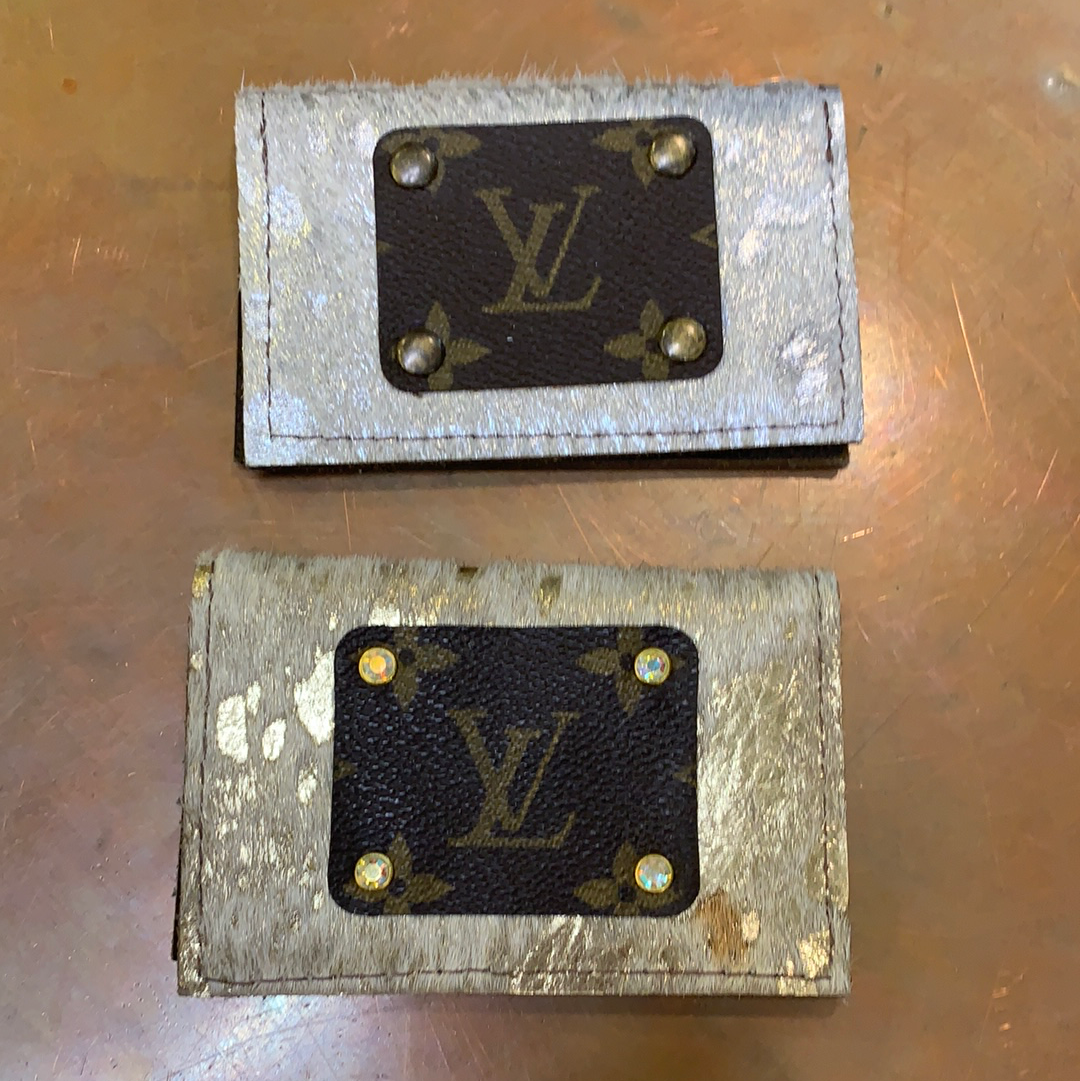 LV CREDIT CARD HOLDER