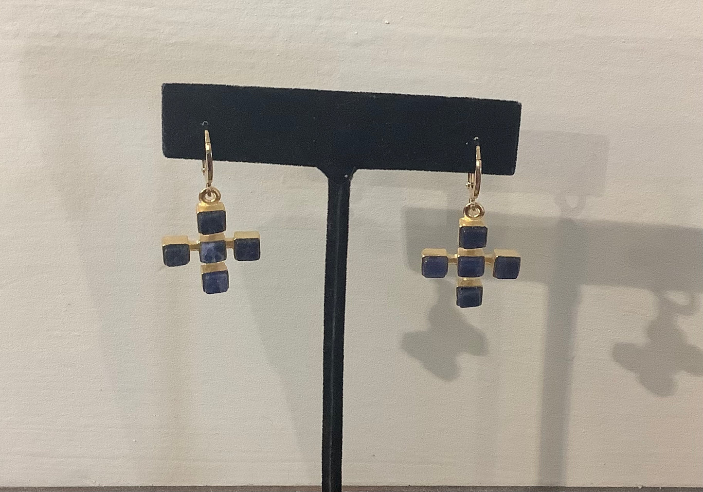 ER83LAPIS LAPIS CROSS EARRINGS